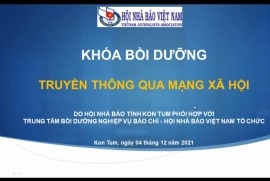 Khóa bồi dưỡng: Truyền thông qua mạng xã hội tại Kon Tum